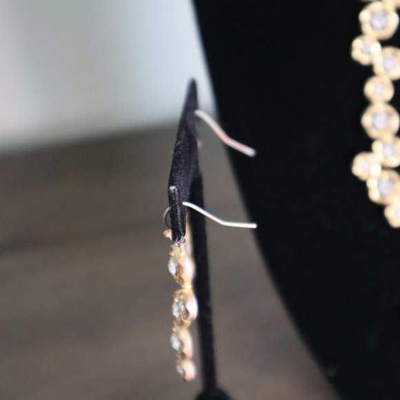 Crystal Necklace and Earring Set - Picture 5 of 8